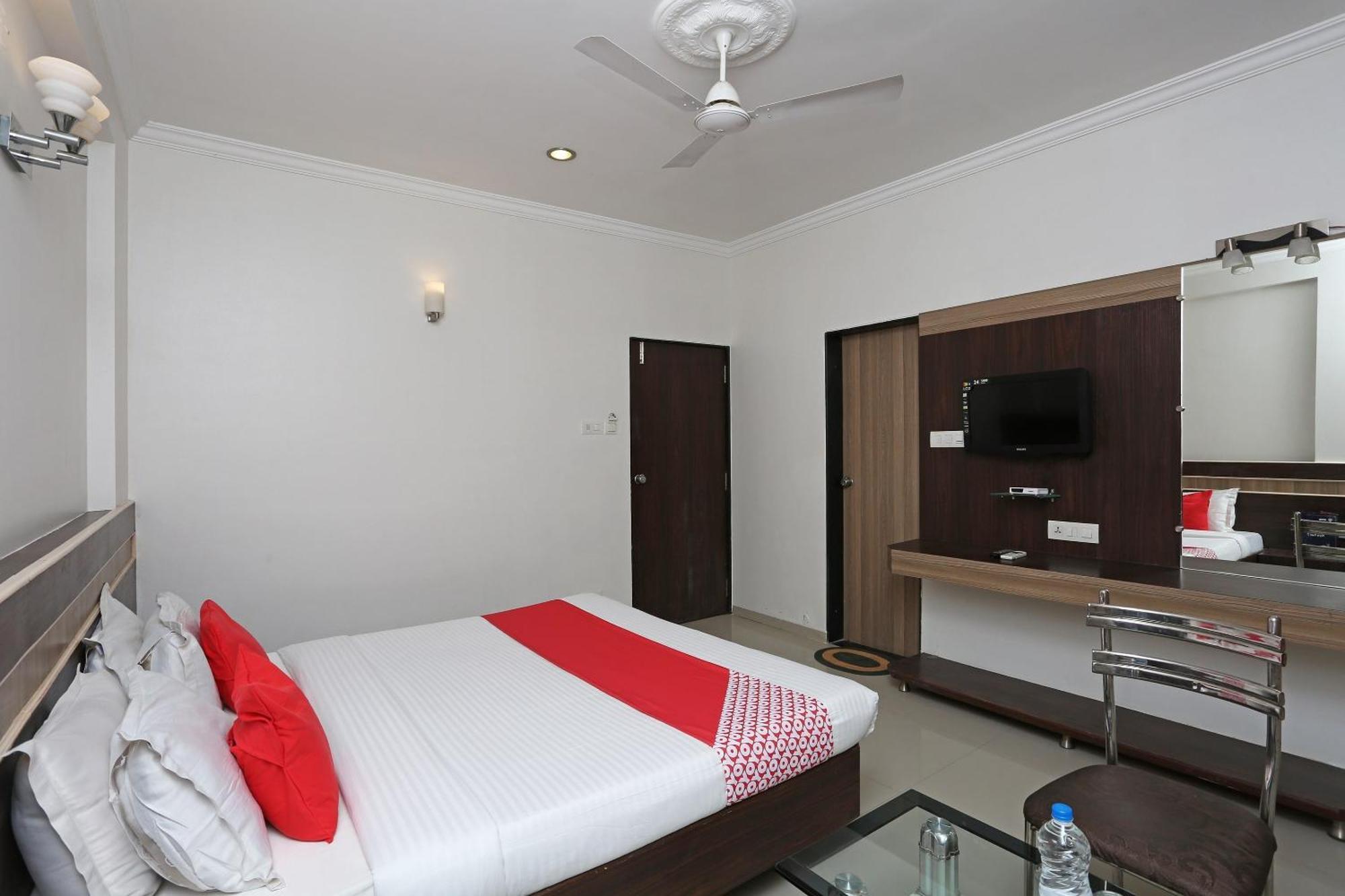 Spot On Hotel Sai Pancham 쉬르디 외부 사진