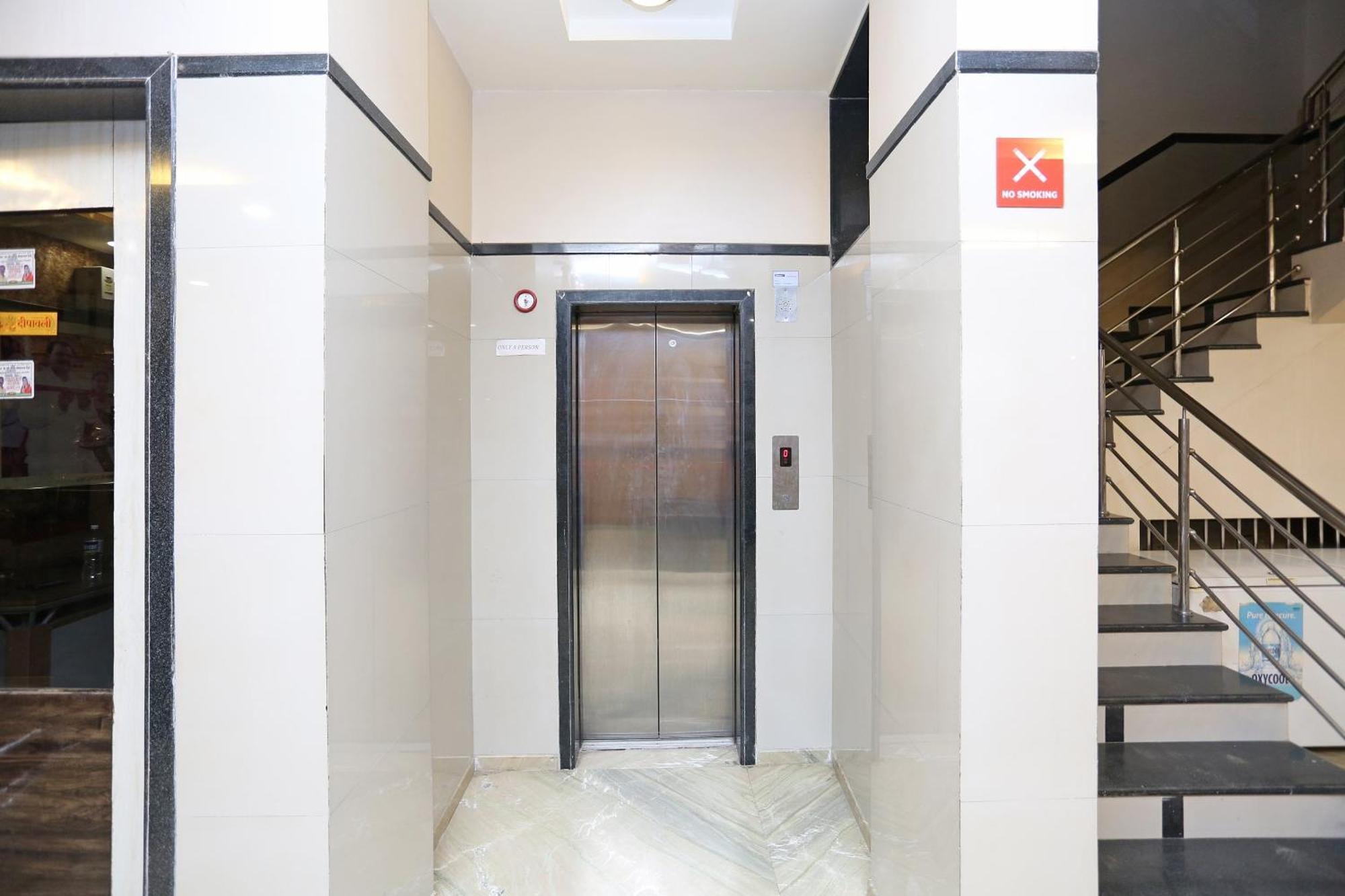 Spot On Hotel Sai Pancham 쉬르디 외부 사진